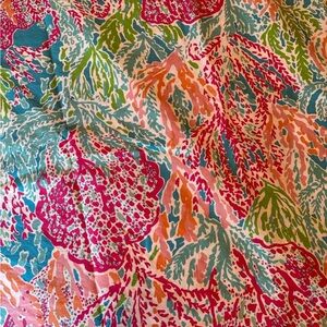 Lilly’s Pulitzer Lets Cha Cha RARE Queen Duvet